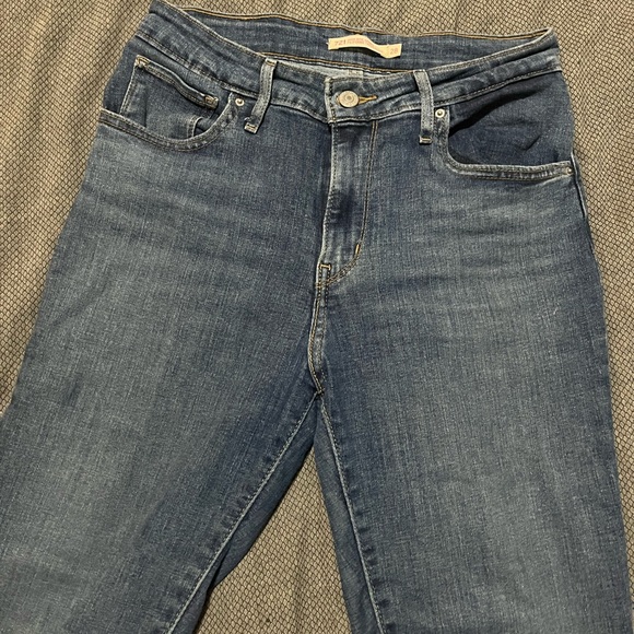 Levi’s Jeans - Picture 2 of 4